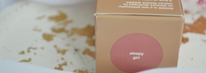 Новинка 2024 от Хейли Бибер: румяна Rhode the pocket blushes в оттенке Sleepy girl