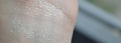 Лучшие тени бренда: сияющие тени Art- Visage Illusion Glitter Eyeshadow в оттенках 31 и 35