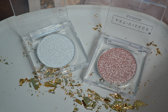 Лучшие тени бренда: сияющие тени Art- Visage Illusion Glitter Eyeshadow в оттенках 31 и 35
