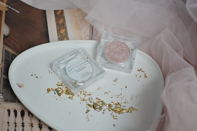 Лучшие тени бренда: сияющие тени Art- Visage Illusion Glitter Eyeshadow в оттенках 31 и 35