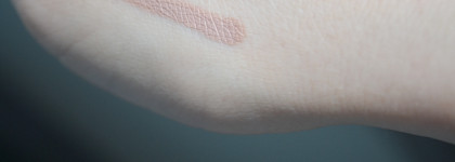 Новинка 2025: тени для век L'Oreal Paris Paradise Le Shadow Stick в оттенке 245 Allure Rose