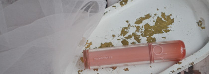 Красивый персик с тинтом для губ Rom&nd Juicy Lasting Tint в оттенке 02