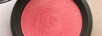 Красивейшие сияющие румяна Becca Luminous Blush в оттенке "Snapdragon"