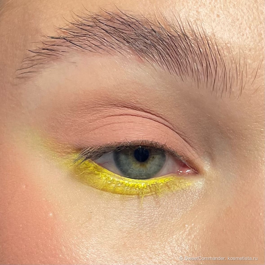 кремовая подложка под будущий макияж (карандаш 7Days желтый, кремовые тени Elian 71)