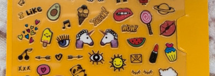 3 вида Essence nail stickers: Hey be happy, Sweet girl и Magic spell