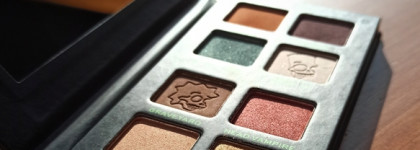 Обзор на палетку Alien Maggie shadow palette (revolution x the Simpsons)