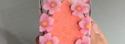 Wet n wild :Blooming collection