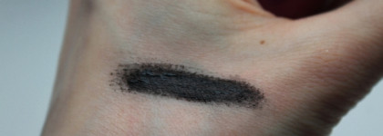 Так за что её так любят?Тушь для ресниц Max Factor False Lash Effect Clump Defy Volumising black