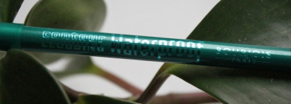 Красивых карандашей много не бывает. Contour clubbing waterproof от Bourjois в 50 (изумрудном) оттенке