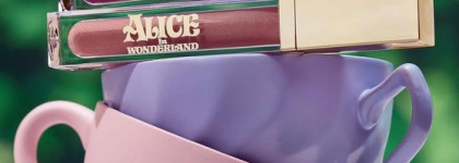 Sigma beauty x Alice in wonderland