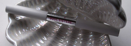 Моя палочка-выручалочка. Жидкие тени-глиттер Darling Soul sisters (03 оттенок)