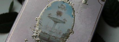 Румяна невероятной красоты. Strawberry Rococo Series Embossed Blush бренда Flower knows