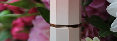 И как я раньше без тебя жила!? Помада-плампер Plumping Lip Velour в оттенке Hush (Dear Dahlia)