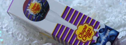 Выпустили и никому не сказали. Жидкая помада-тинт Chupa Chups в оттенке "Blueberry Yogurt"
