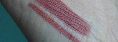 Бюджетно. Стойко. Красиво. Parisa Stay Nude Lip Pencil 720 (Delicious Berry)