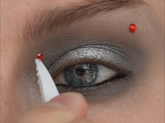 На нижней слизистой черный гелевый карандаш от Romanova Makeup