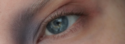 Макияж в духе неоготики — ключевой тренд 2026 года