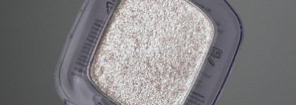 Очередной аналог Fenty!?Компактные тени Divage AI-Shadow (01 Lustre)