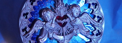 Палетка, спустившаяся с небес! Flower Knows Little Angel Embossed Highlighter