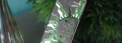 Помада, вызывающая восторг! Girlcult Compendium of Materia Medica Collection Love Whisper Lipstick 9(S06 Gentian)