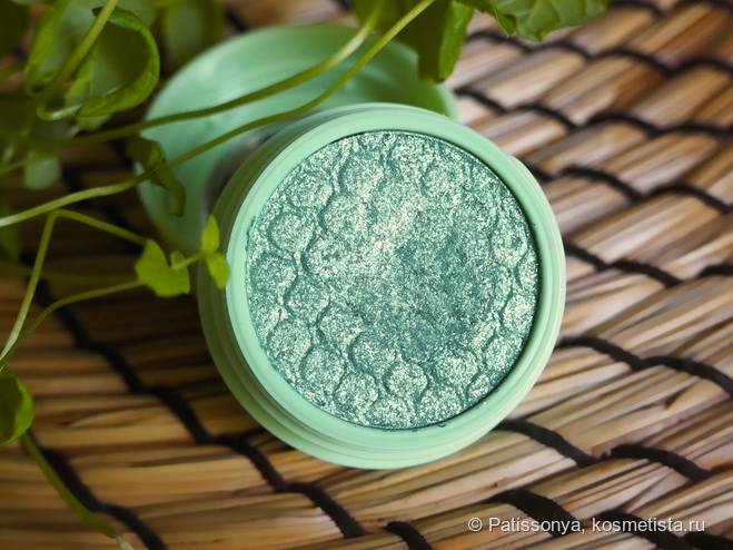 Ледяная мята Colourpop Super Shock Shadow в оттенке Mint 4 U