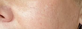 Тональная основа под макияж Burberry Fresh glow luminous fluid base оттенок 01