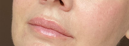 Увлажняющая помада L’Oreal сolor riche в оттенке 645 J Lo’s