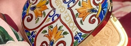 Dolce&Gabbana Solar Glow Illuminating Powder Duo в оттенке 3 Golden Sand