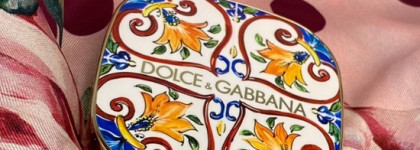 Dolce&Gabbana Solar Glow Illuminating Powder Duo в оттенке 3 Golden Sand