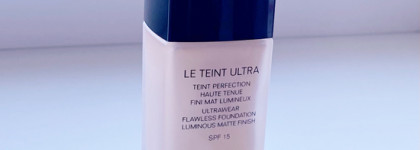Chanel Le Teint Ultra Ultrawear Flawless Foundation Luminous Matte Finish SPF 15 в оттенке 10 Beige ультрастойкий тональный флюид сияющий матовый результат