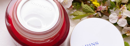 Нежнейший восстанавливающий ночной крем интенсивного действия для любого типа кожи Multi-Intensive Super Restorative Night от Clarins