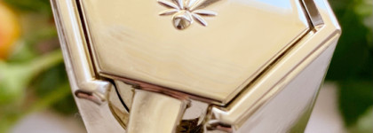 Увлажняющее средство Abeille Royale Bee glow Guerlain