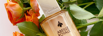 Увлажняющее средство Abeille Royale Bee glow Guerlain