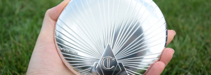 Розово-персиковый жемчуг. Рождественская лимитка 2020 Highlighter Superstar Glow от Charlotte Tilbury