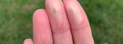 Розово-персиковый жемчуг. Рождественская лимитка 2020 Highlighter Superstar Glow от Charlotte Tilbury