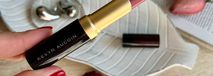 Роскошный нюд Kevyn Aucoin The Matte lip Color Lipstick в оттенке Invincible Natural Rose прекрасен во всем
