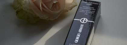 Кимоно Giorgio Armani Rouge d’Armani matte #502