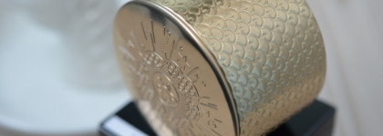Guerlain Meteorites Golden Bee - пригодны ли рождественские коллекции весной?