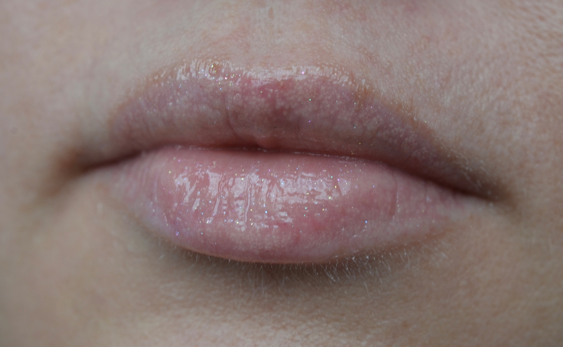 Vivienne Sabo Aurora Borealis Lip Gloss #02