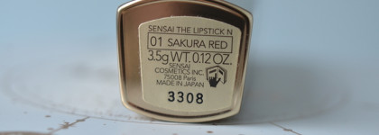 Идеальный красный Sensai The Lipstick #01 Sakura Red