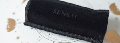 Идеальный красный Sensai The Lipstick #01 Sakura Red