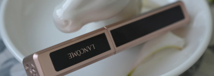 Ресничка к ресничке с тушью Lancome Idole #01 Glossy Black