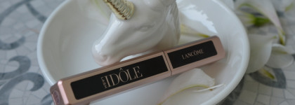 Ресничка к ресничке с тушью Lancome Idole #01 Glossy Black