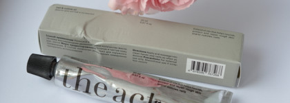 Масло для ногтей и кутикулы The Act Nail & Cuticle Oil. Удачная текстура