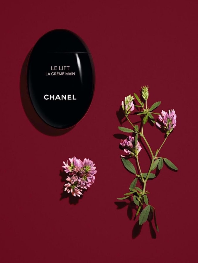 Борьба с первыми возрастными изменениями с гаммой средств Le Lift de Chanel