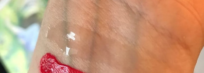Помадный «Оскар» лучшему дуэту для стойкого макияжа губ Le Rouge Duo Ultra Tenue от Chanel в оттенке №126 Radiant Pink