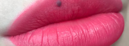 Помадный «Оскар» лучшему дуэту для стойкого макияжа губ Le Rouge Duo Ultra Tenue от Chanel в оттенке №126 Radiant Pink