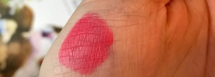 Помадный «Оскар» лучшему дуэту для стойкого макияжа губ Le Rouge Duo Ultra Tenue от Chanel в оттенке №126 Radiant Pink
