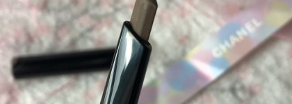 Стойкий макияж бровей с Chanel Stylo sourcils waterproof в оттенке 804