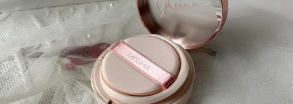 Изящный футляр многофункционального кушона Missha Glow Ampoule Pact Spf50/pa+++ (No.21)